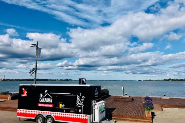 Trailer Le Canadien